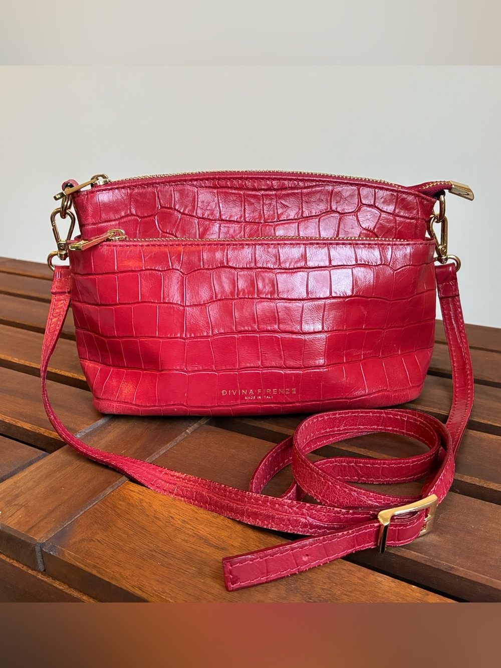 Divina Firenze Red Croc Embossed Genuine Leather Crossbody Bag Gold Hardware